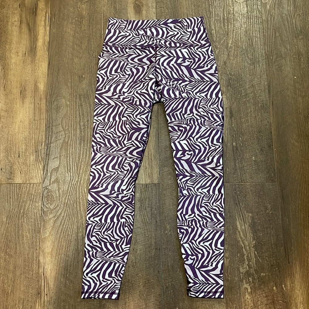 Powerhold Leggings by Fabletics
